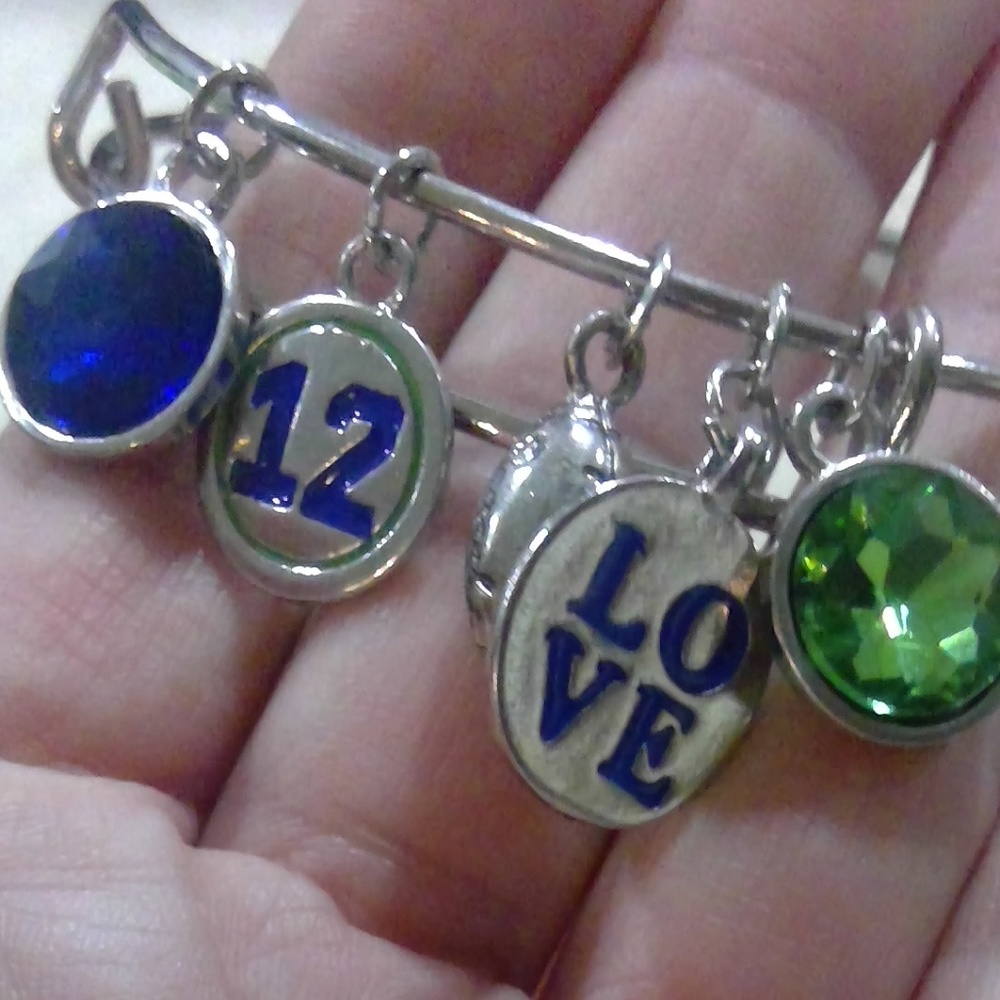 seattle seahawk 12th fan charm bracelet slide